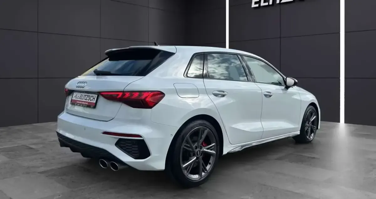 Usado Audi S3 Sportback 310 CV (228 kW) 2022 Blanco Utilitario