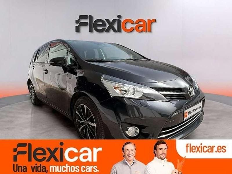 Usado Toyota Verso Advance 132 CV (97 kW) 2017 Negro Monovolumen