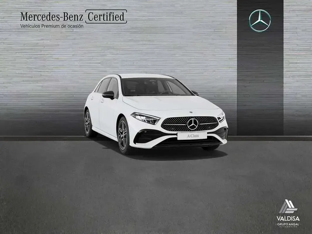 Usado Mercedes A200 150 CV (110 kW) 2025 Berlina