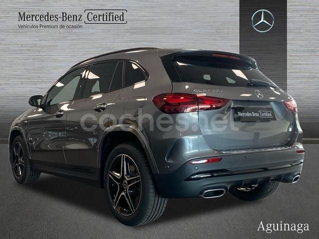 Usado Mercedes GLA200 163 CV (119 kW) 2025 Gris / plata SUV