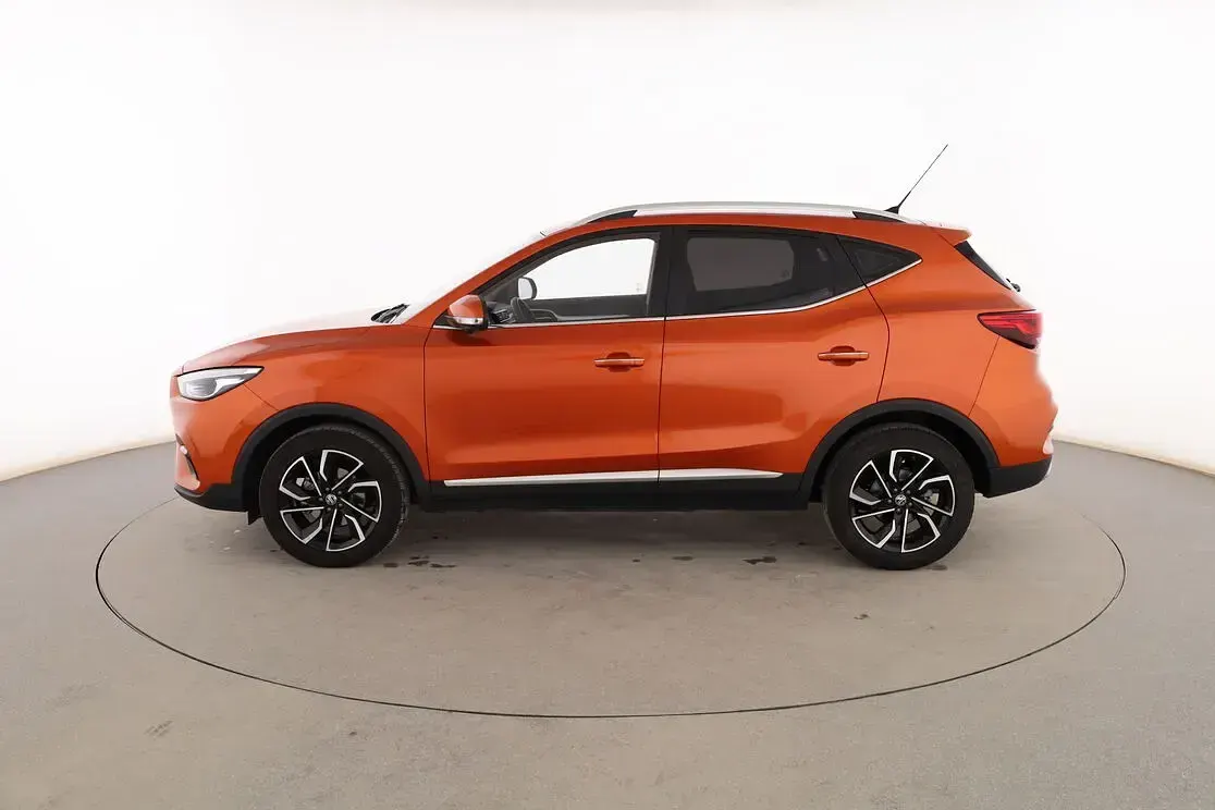 Usado MG ZS Luxury 106 CV (77 kW) 2023 Naranja SUV
