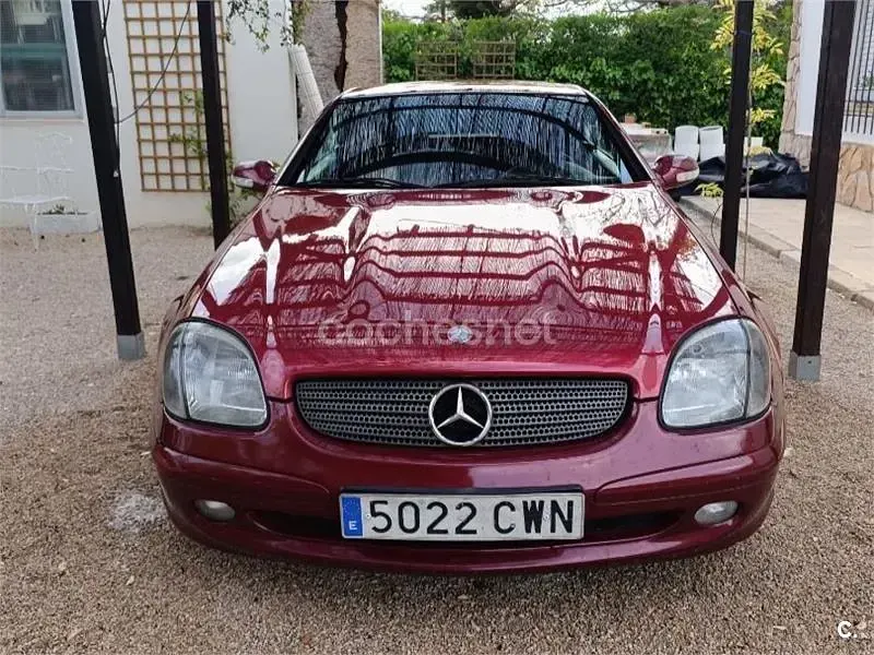 Usado Mercedes SLK200 163 CV (119 kW) 2001 Granate Descapotable