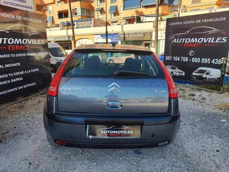Usado Citroën C4 88 CV (64 kW) 2009 Gris / plata Berlina