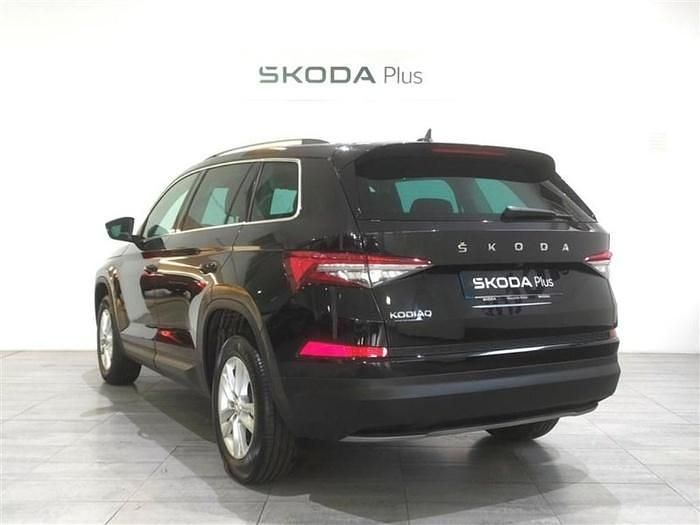 Negro Usado 2022 Skoda Kodiaq Ambition SUV | 22.990 € (Precio justo) - Imagen 1/4