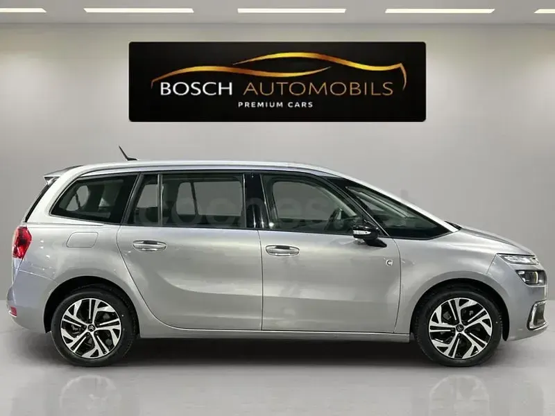 Usado Citroën C4 SpaceTourer 130 CV (95 kW) 2021 Gris / plata Monovolumen