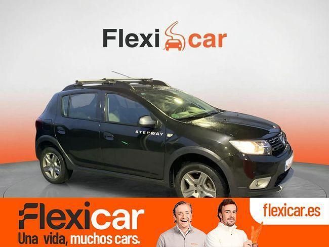 Negro Usado 2017 Dacia Sandero Stepway Utilitario | 10.490 € (Un poco caro) - Imagen 1/4