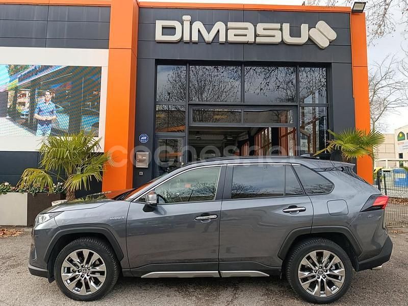 Usado Toyota RAV4 Hybrid Luxury 218 CV (160 kW) 2021 Gris / plata SUV
