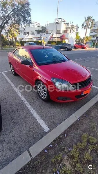 Usado Opel Astra Cabriolet Cosmo 150 CV (110 kW) 2008 Rojo Descapotable