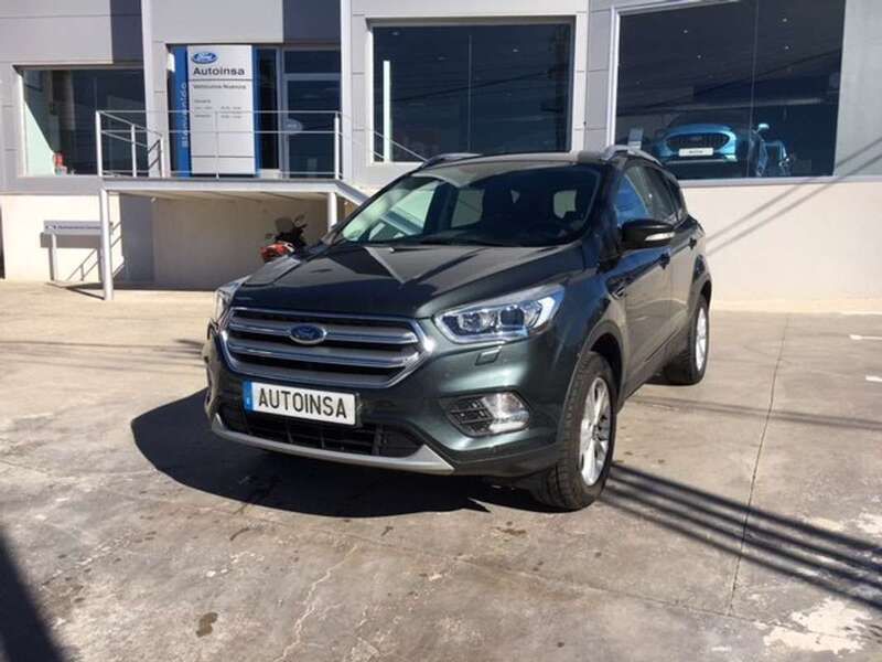 Usado Ford Kuga Titanium 150 CV (110 kW) 2018 Gris guard SUV