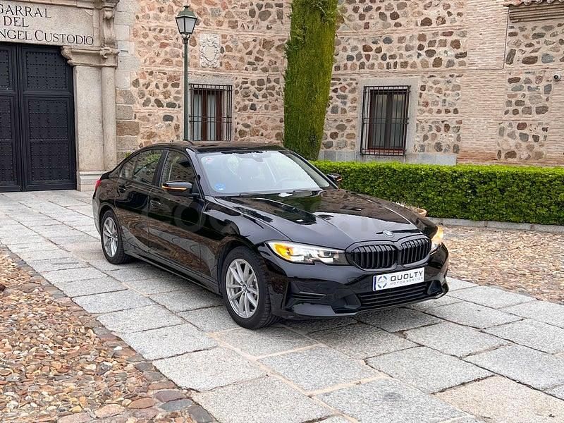 Usado BMW 330e Comfort Edition 292 CV (214 kW) 2021 Negro Berlina