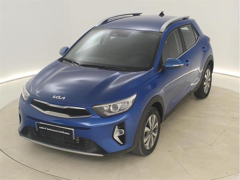 Azul Usado 2024 Kia Stonic SUV | 20.420 € (Un poco caro) - Imagen 1/4
