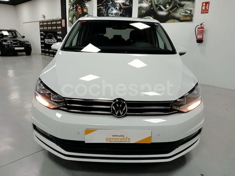 Usado VW Touran Sportline 122 CV (89 kW) 2021 Blanco Monovolumen