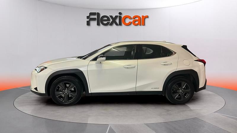 Usado Lexus UX Business Edition 184 CV (135 kW) 2020 Blanco SUV