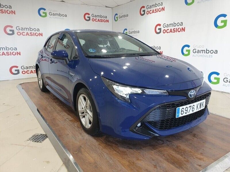 Usado Toyota Corolla Active 136 CV (100 kW) 2019 Azul Berlina