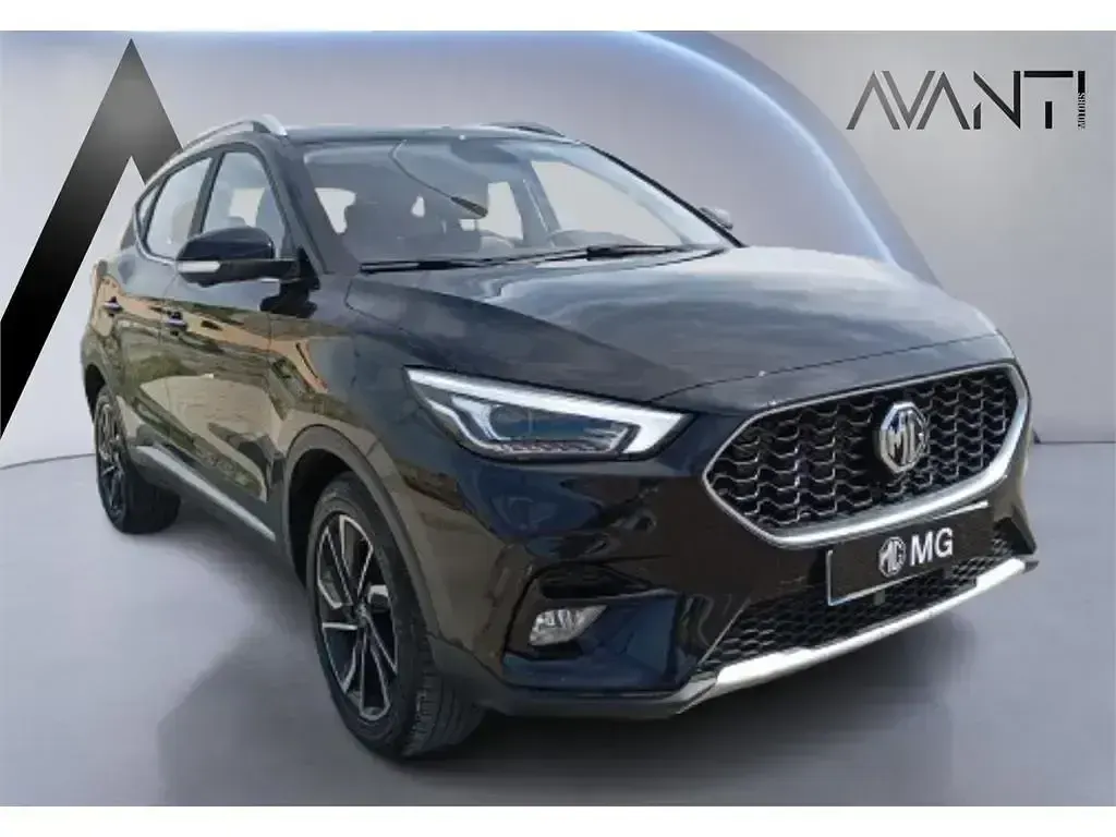 Usado MG ZS Luxury 111 CV (81 kW) 2024 Negro SUV