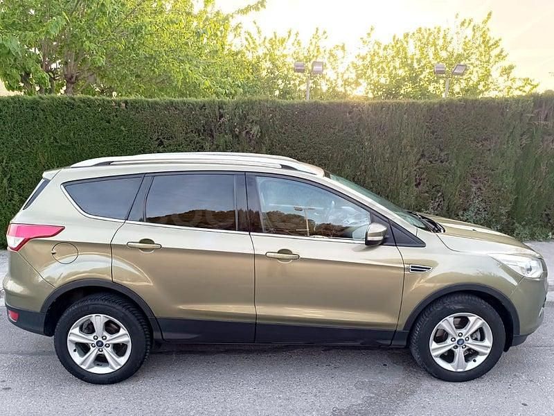 Brugt Ford Kuga Titanium 140 HK (102 kW) 2014 Grøn SUV