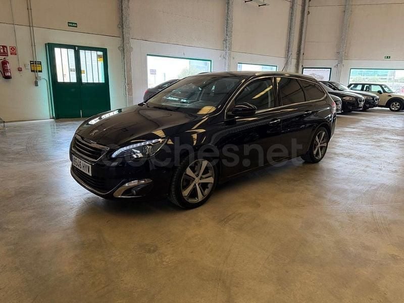 Usado Peugeot 308 SW Allure 150 CV (110 kW) 2014 Negro Familiar