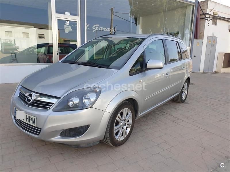 Usado Opel Zafira Family 110 CV (80 kW) 2013 Gris / plata Monovolumen