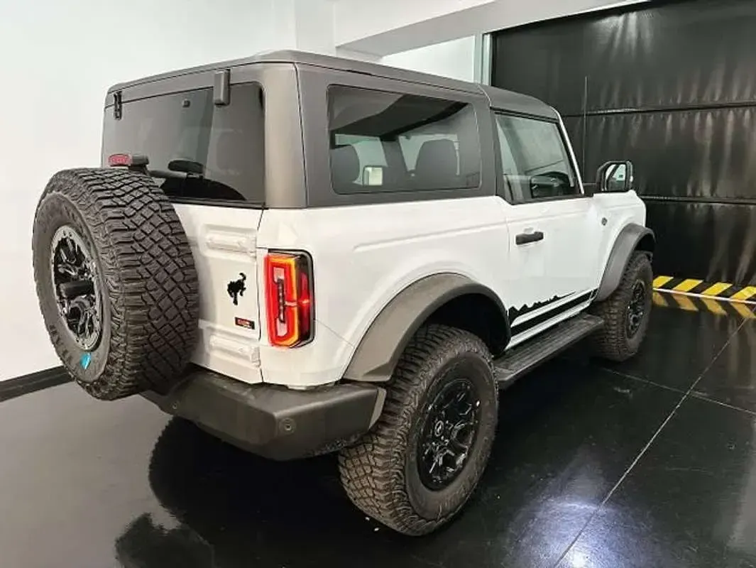 Usado Ford Bronco Wildtrack 310 CV (228 kW) 2023 Blanco SUV