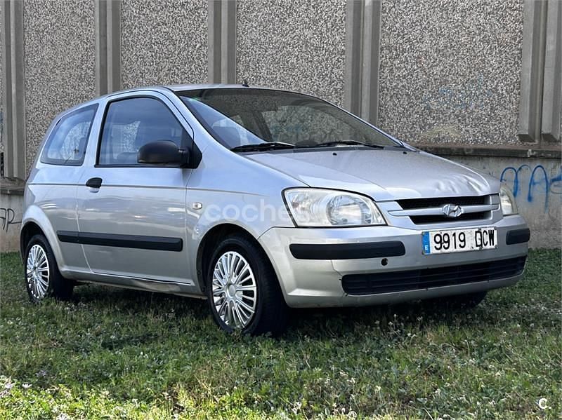 Usado Hyundai Getz 63 CV (46 kW) 2004 Gris / plata Utilitario