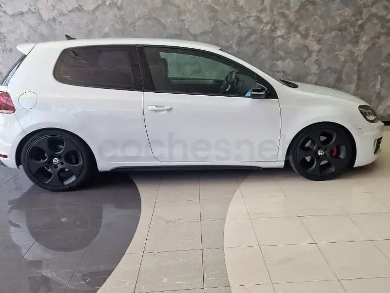 Usado VW Golf VI GTI 210 CV (154 kW) 2011 Blanco Utilitario