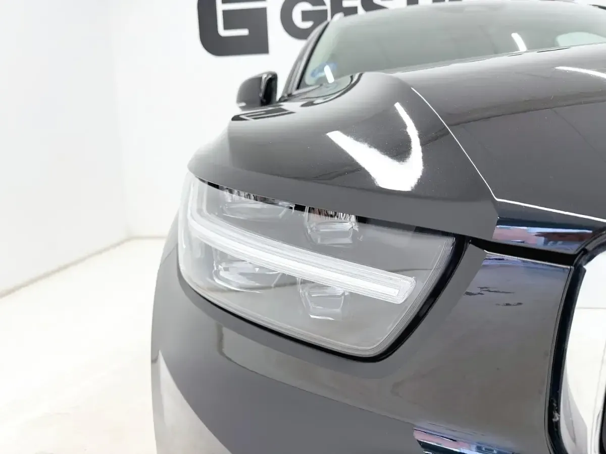 Usado Volvo XC40 Plus 262 CV (192 kW) 2022 SUV