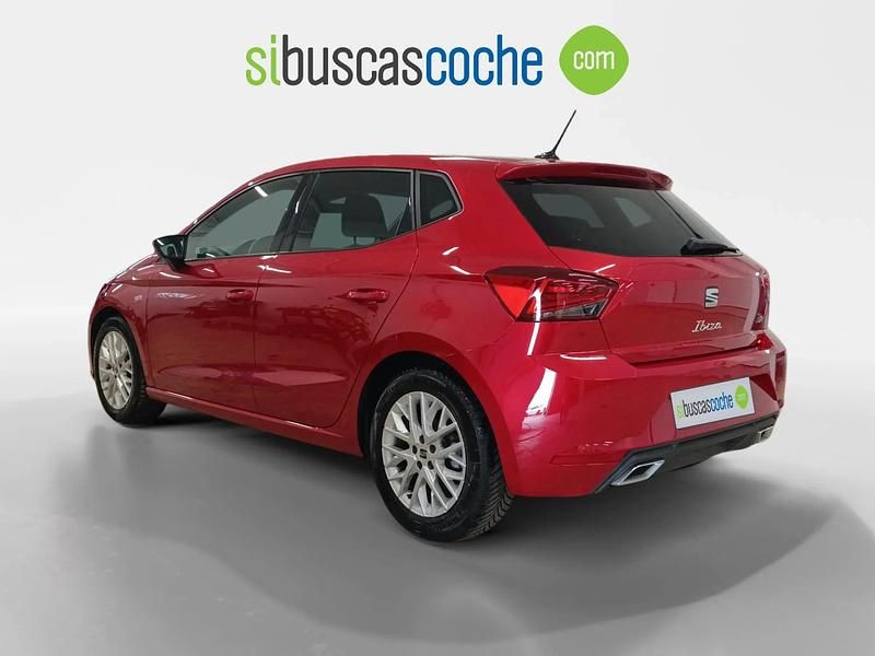 Usado Seat Ibiza FR 110 CV (80 kW) 2022 Rojo Utilitario