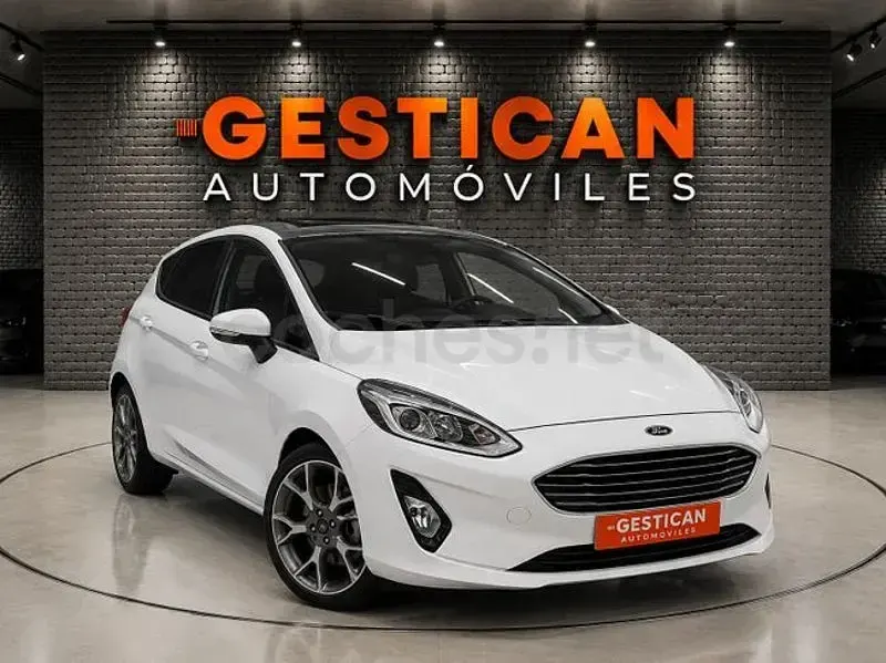 Usado Ford Fiesta Titanium 101 CV (74 kW) 2018 Blanco Utilitario