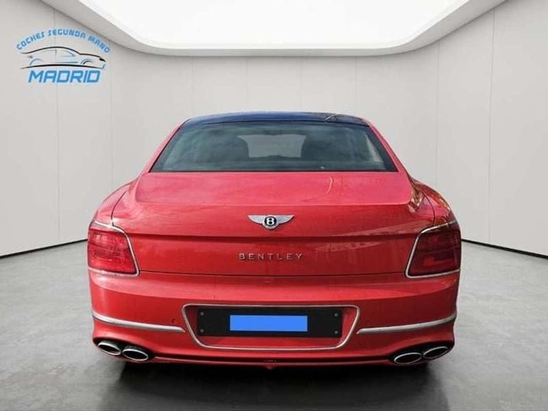 Usado Bentley Flying Spur 549 CV (403 kW) 2021 Rojo Berlina