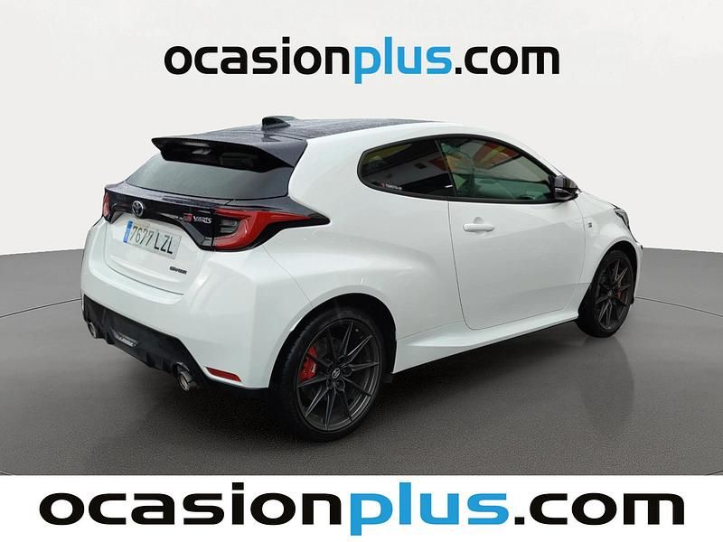 Usado Toyota Yaris 261 CV (191 kW) 2022 Blanco Utilitario
