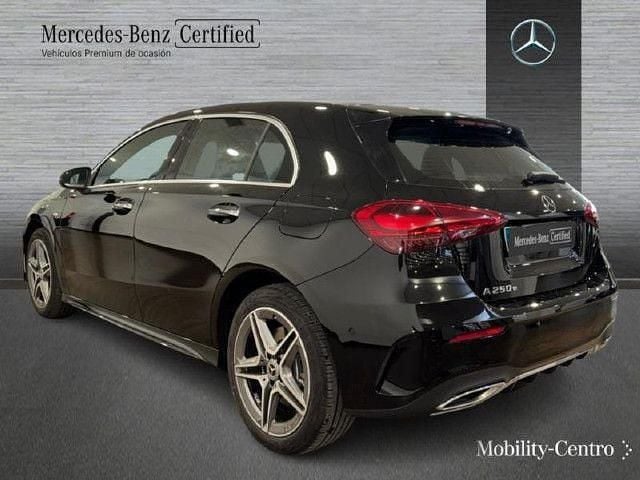 Usado Mercedes A250 218 CV (160 kW) 2026 Negro noche