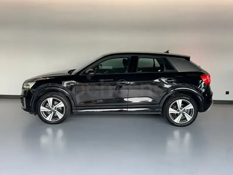Usado Audi Q2 Sport 190 CV (139 kW) 2019 Negro SUV