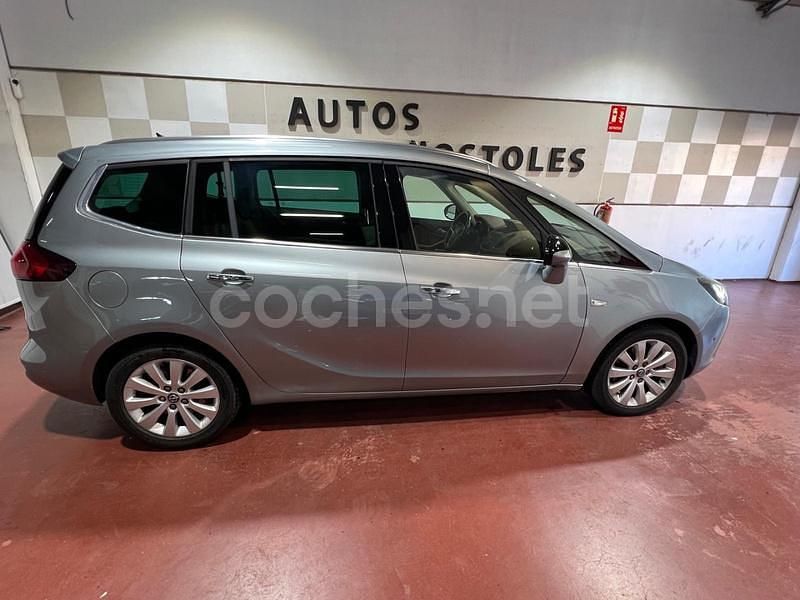 Usado Opel Zafira Tourer Excellence 165 CV (121 kW) 2012 Gris / plata Monovolumen