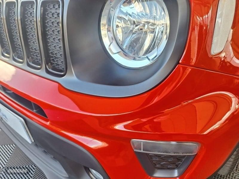 Usado Jeep Renegade Night Eagle 130 CV (95 kW) 2022 Rojo SUV