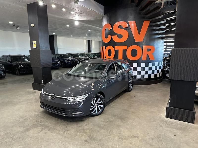Usado VW Golf VIII 204 CV (150 kW) 2022 Gris / plata Berlina