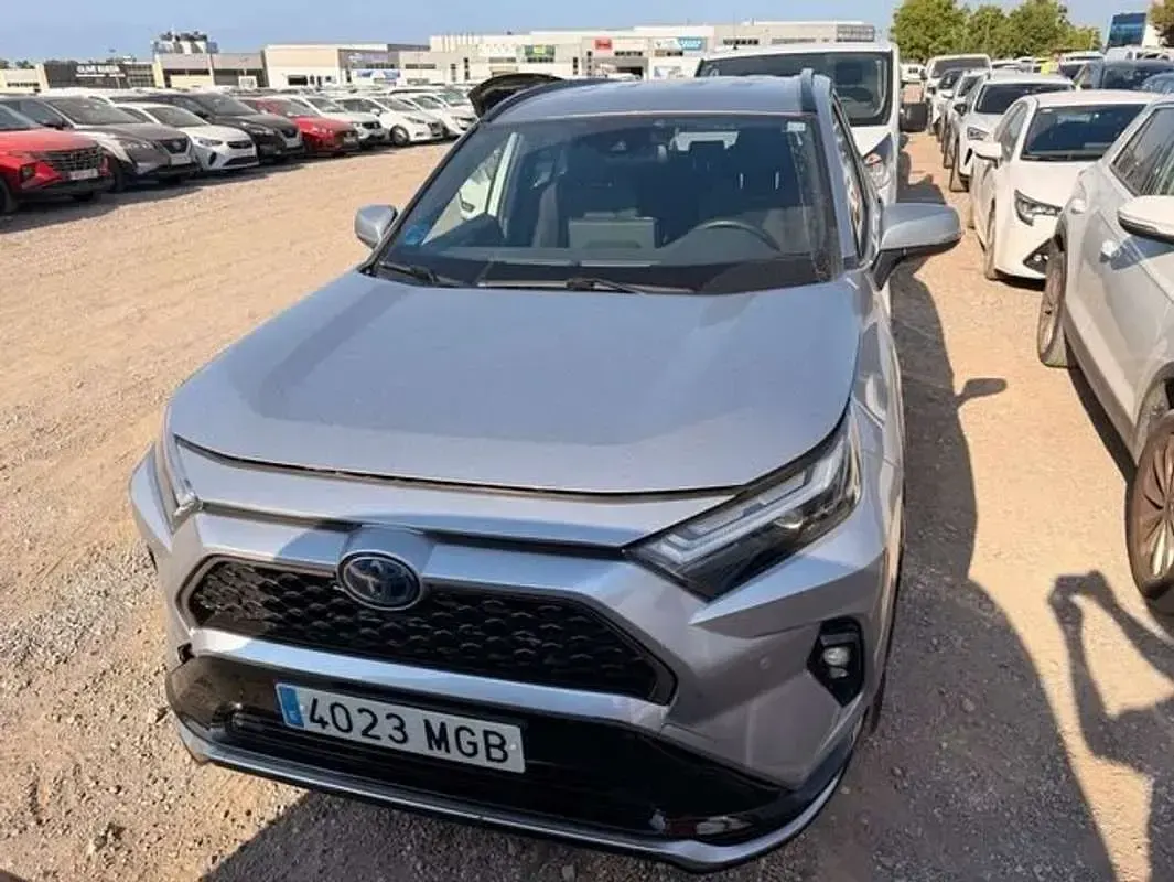 Usado Toyota RAV4 Hybrid Advance 306 CV (225 kW) 2023 Plateado SUV