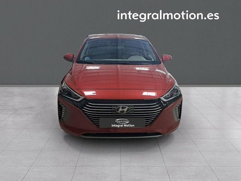 Usado Hyundai Ioniq Style 141 CV (103 kW) 2019 Rojo Utilitario