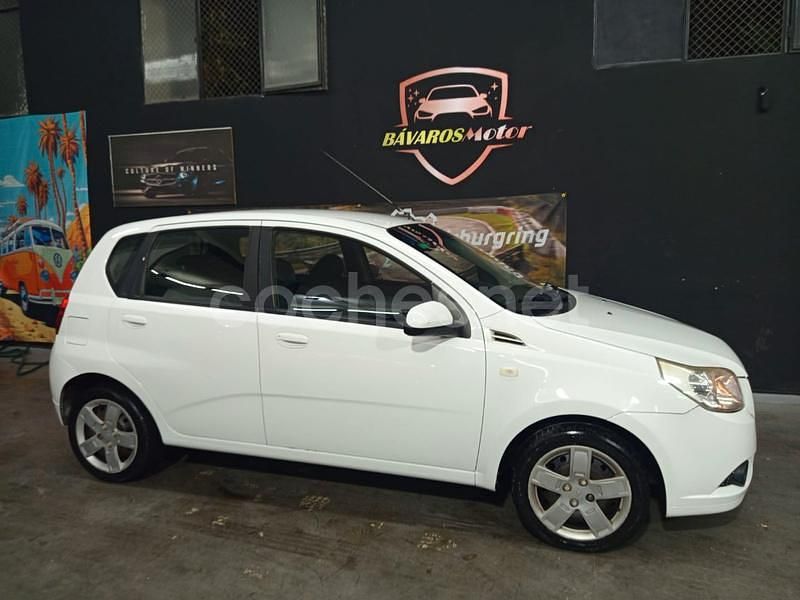 Blanco Usado 2010 Chevrolet Aveo LT Berlina | 4500 € (Precio justo) - Imagen 1/4