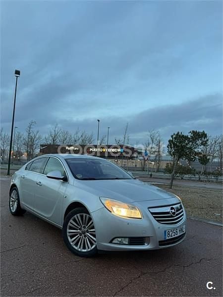 Usado Opel Insignia Excellence 130 CV (95 kW) 2013 Gris / plata Berlina