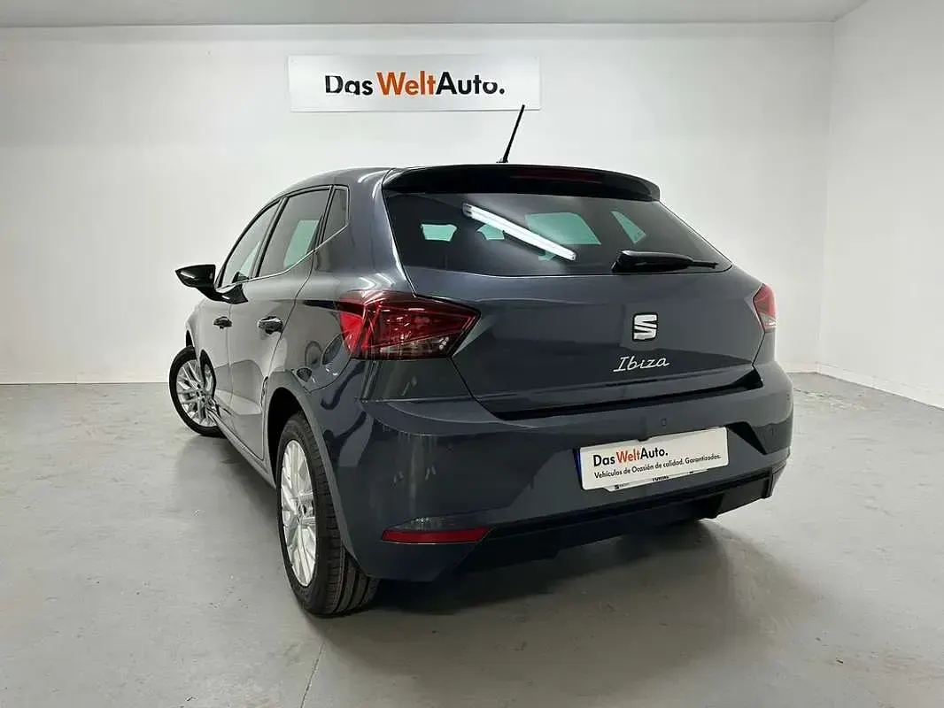 Usado Seat Ibiza XCELLENCE 116 CV (85 kW) 2025 Gris Utilitario