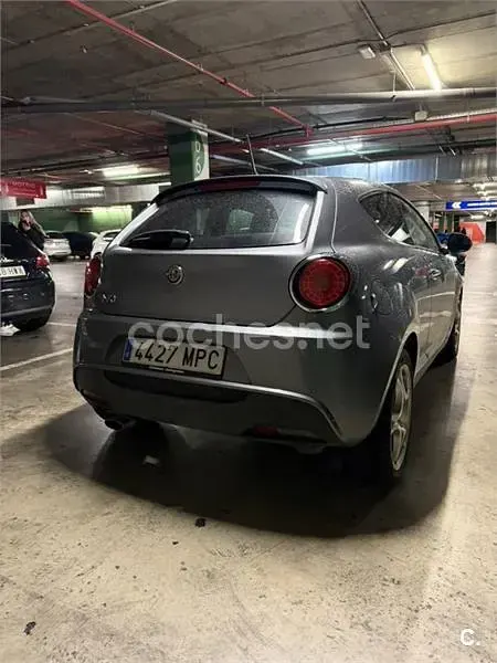 Usado Alfa Romeo MiTo Progression 95 CV (69 kW) 2011 Gris / plata Utilitario