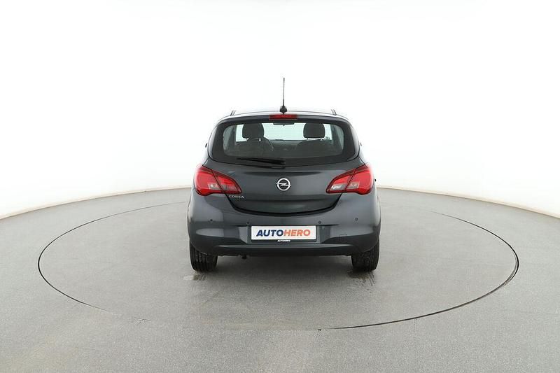 Usado Opel Corsa Selective 90 CV (66 kW) 2016 Gris Utilitario