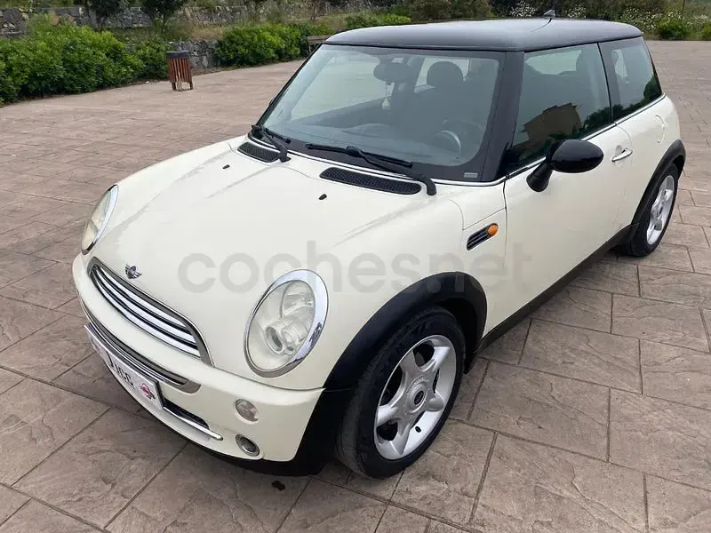 Usado Mini ONE 90 CV (66 kW) 2006 Beige Utilitario