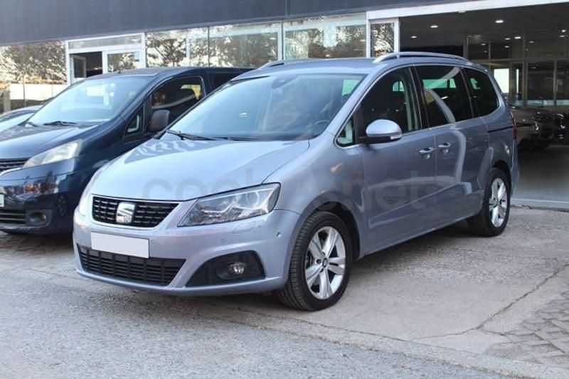 Usado Seat Alhambra 150 CV (110 kW) 2022 Gris / plata Monovolumen
