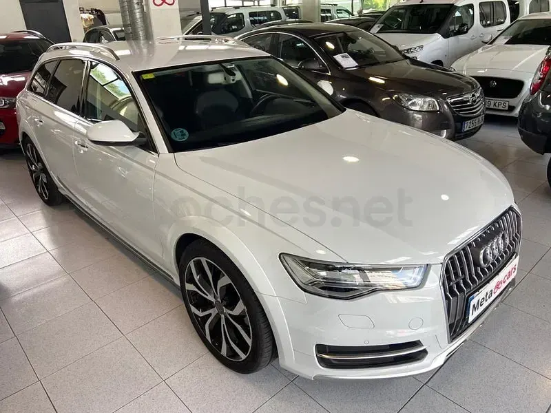 Usado Audi A6 Allroad Advanced 320 CV (235 kW) 2017 Blanco Familiar
