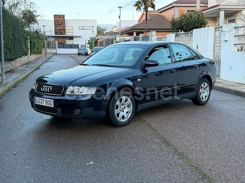 Negro Usado 2002 Audi A4 Berlina | 3900 € (Precio justo) - Imagen 1/4