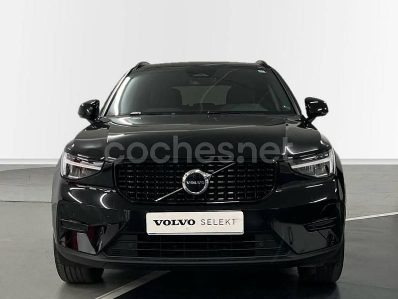 Usado Volvo XC40 Plus 163 CV (119 kW) 2024 Negro SUV