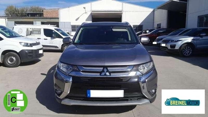 Usado Mitsubishi Outlander Motion 150 CV (110 kW) 2017 Gris SUV