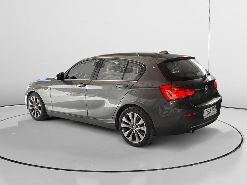 Usado BMW 116 Urban Line 116 CV (85 kW) 2016 Gris Utilitario