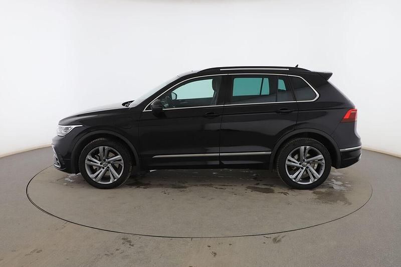 Usado VW Tiguan R-line 245 CV (180 kW) 2023 Negro SUV